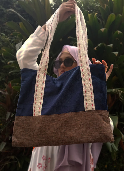 Zipper Velvet tote with features