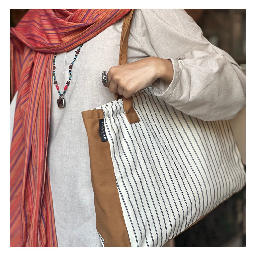 Brown Chic Tote bag-Luxease Edit I